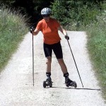 Auf Schotter bergauf ist Cross-Skating zwar anstrengend, aber geil